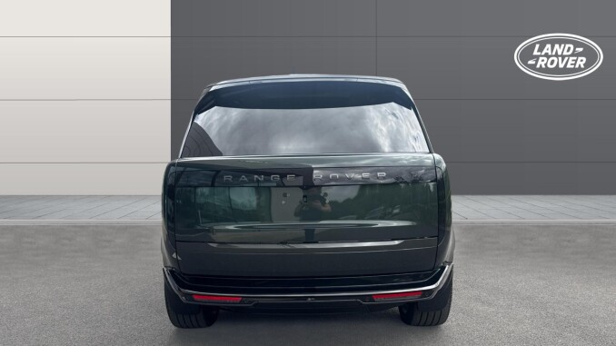 Land Rover Range Rover 3.0 D300 Autobiography 4dr Auto Diesel Estate - Image 6